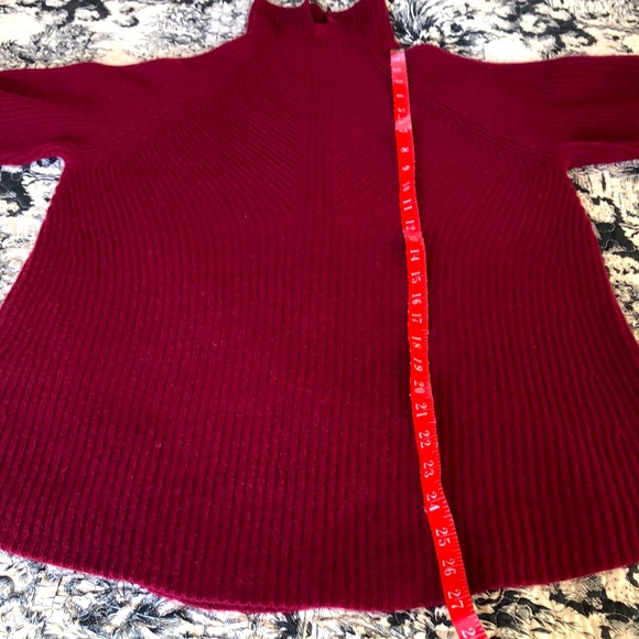 Theory Cashmere Sweater - Picture 7 of 11